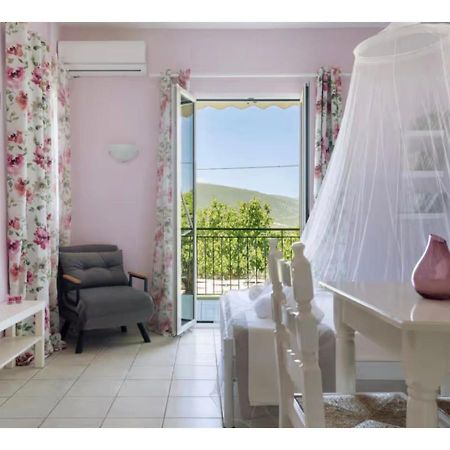 Rosegarden Villa Sami  Eksteriør billede