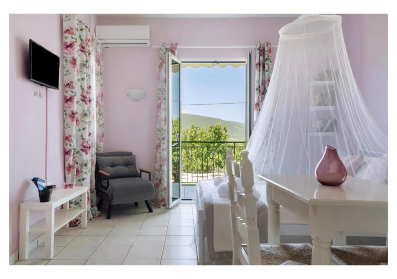 Rosegarden Villa Sami  Eksteriør billede